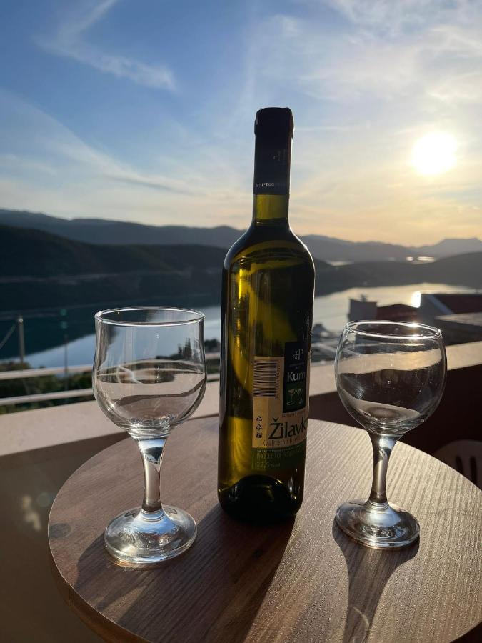 Apartmani Zuti نيوم المظهر الخارجي الصورة
