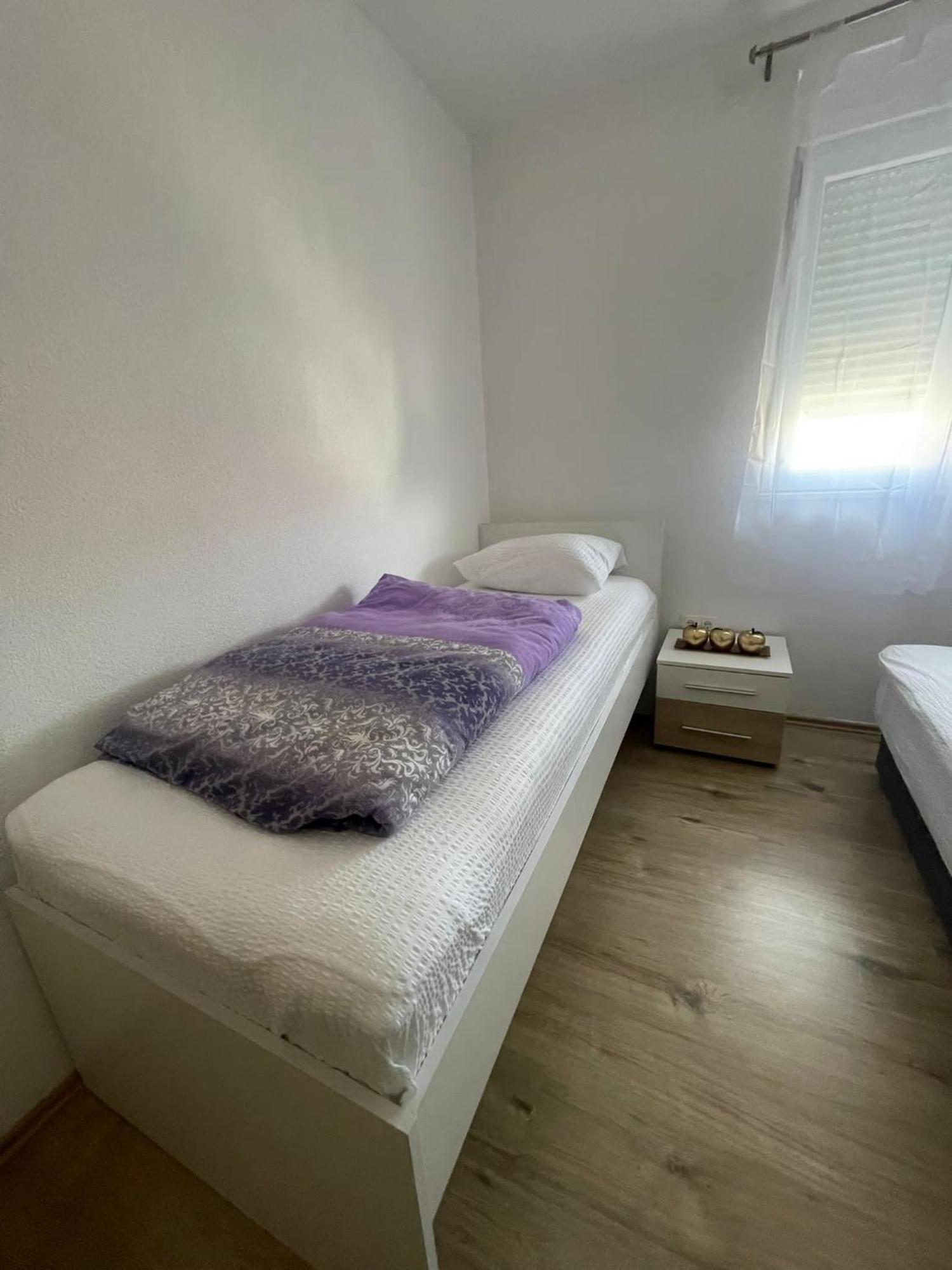 Apartmani Zuti نيوم المظهر الخارجي الصورة