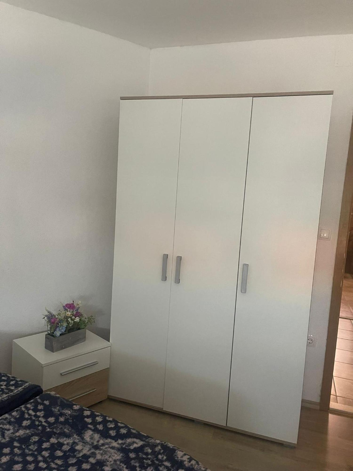 Apartmani Zuti نيوم المظهر الخارجي الصورة