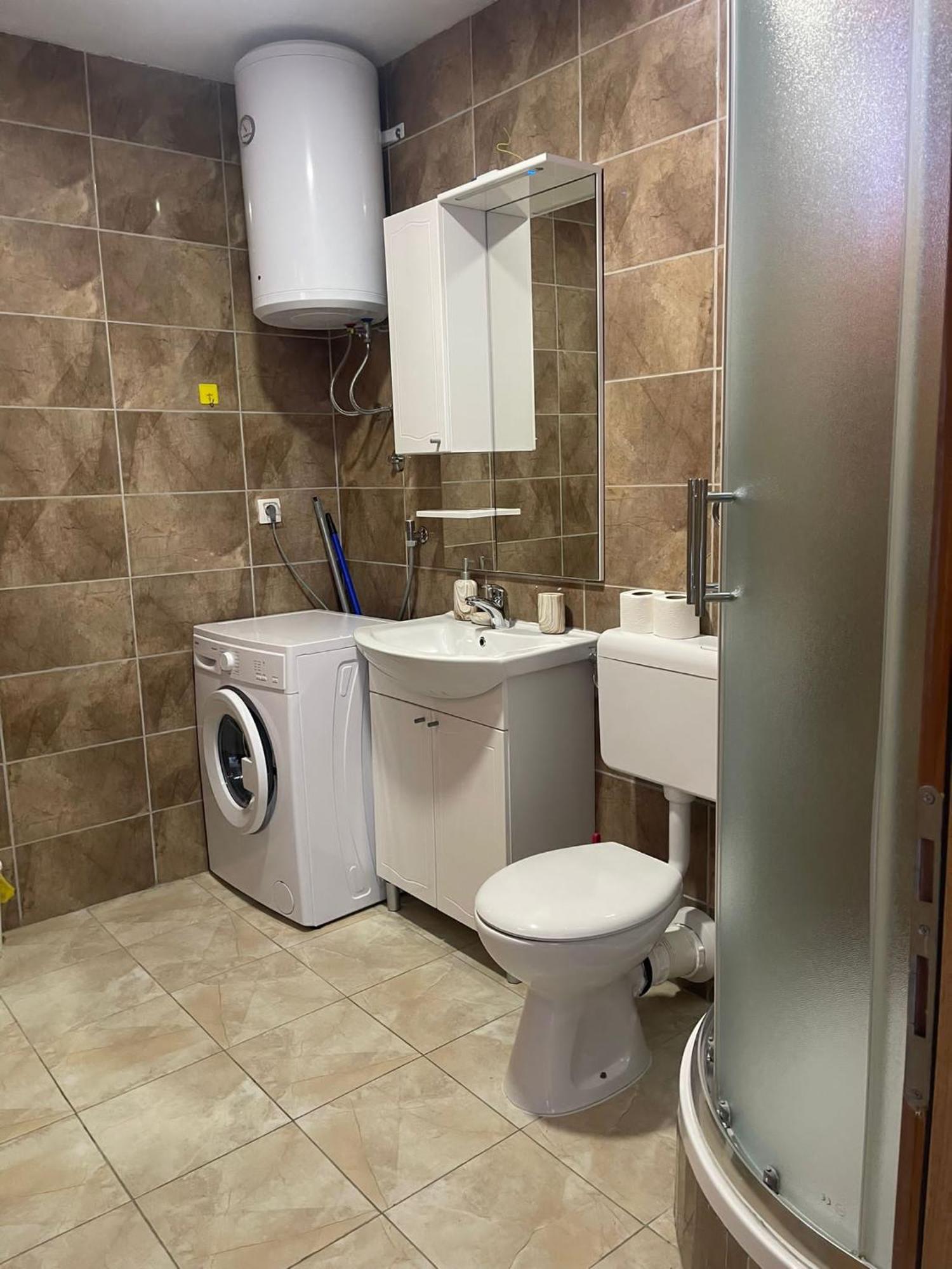 Apartmani Zuti نيوم المظهر الخارجي الصورة