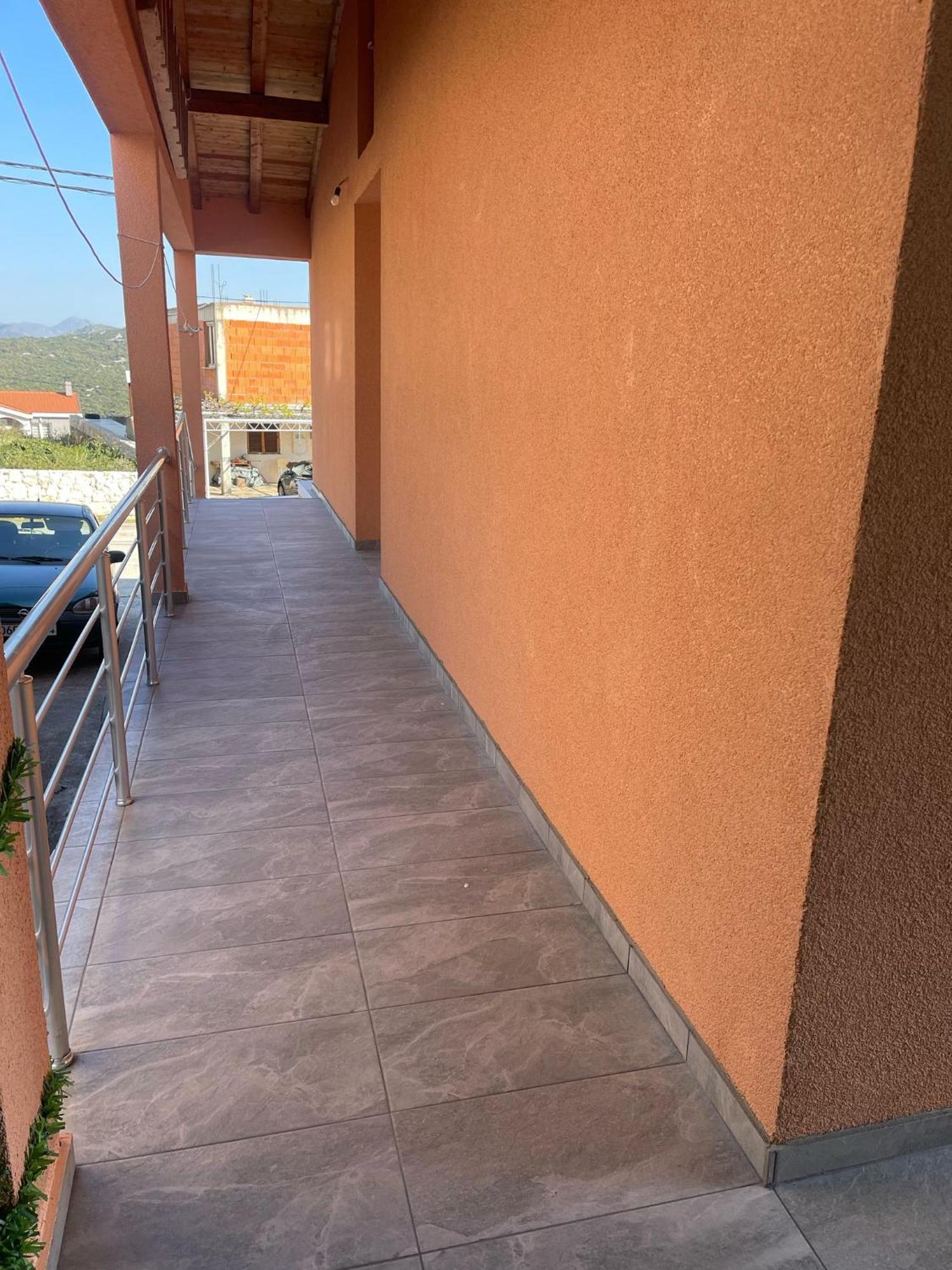 Apartmani Zuti نيوم المظهر الخارجي الصورة